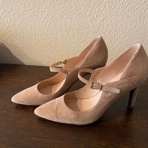 Franco Sarto beige heels! Only worn couple times!